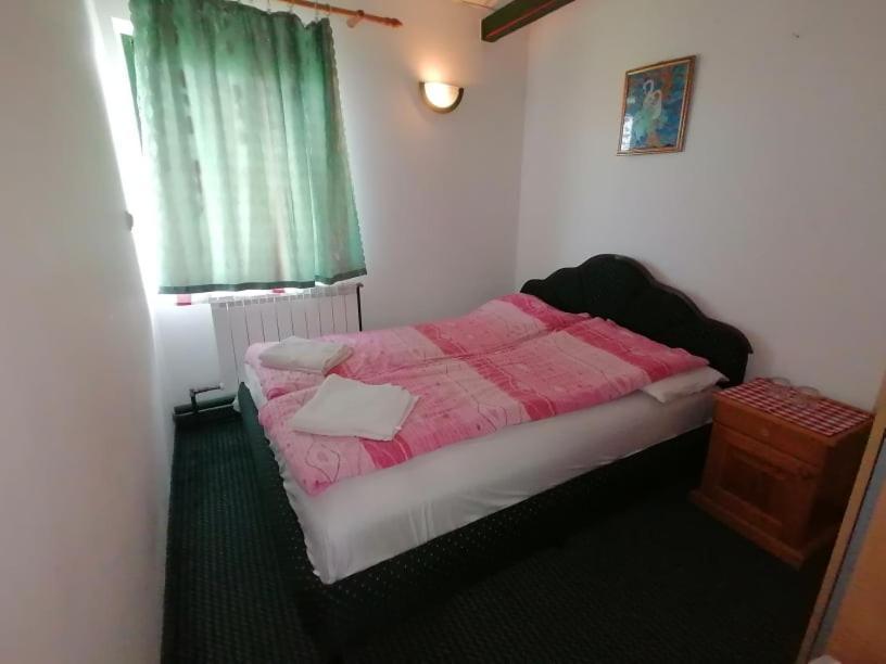 Fogado Hotel Палич Екстериор снимка
