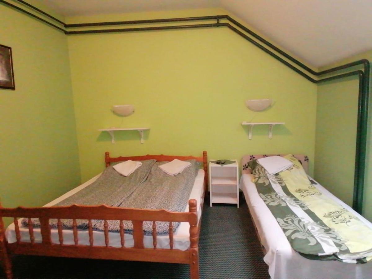 Fogado Hotel Палич Екстериор снимка