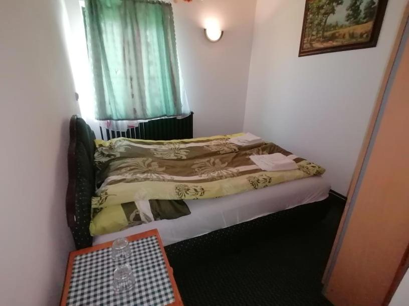 Fogado Hotel Палич Екстериор снимка